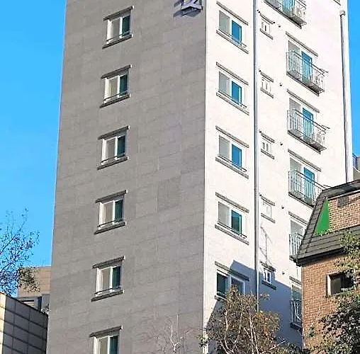 Cozy Flat Nearby Metro And E-mart For 4 Guest Hotel 3*